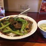 牛肉旨煮あんかけご飯(龍盛菜館 京急川崎駅前店)