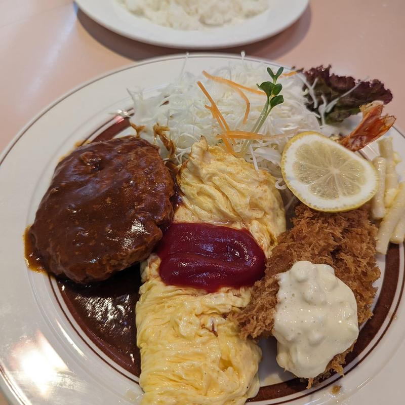 特選洋食(おおさかぐりる)