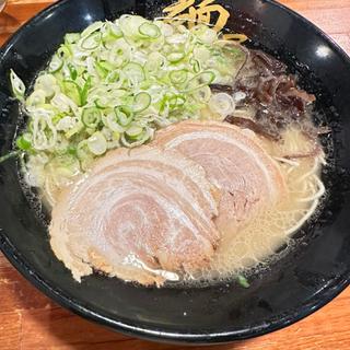 とんこつラーメン(博多麺屋台 た組)