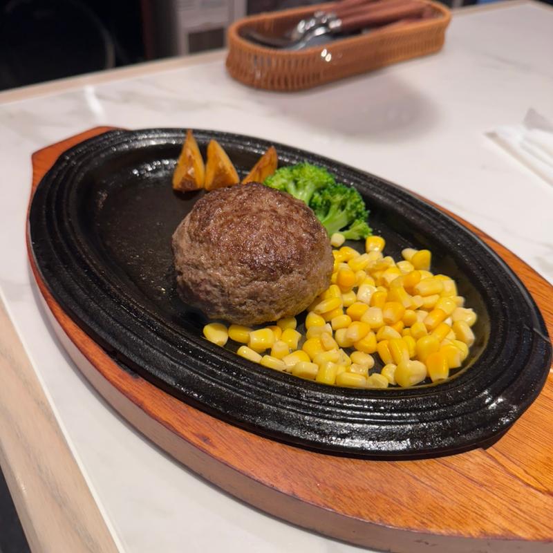 黒毛和種メス牛100%ハンバーグミディアム(田町 銭場精肉店)