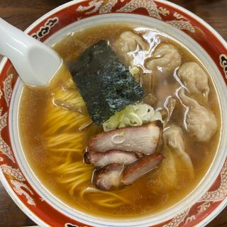 ワンタンメン(支那ソバ かづ屋)