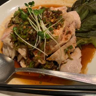 蒸し鶏冷製(蓬莱)