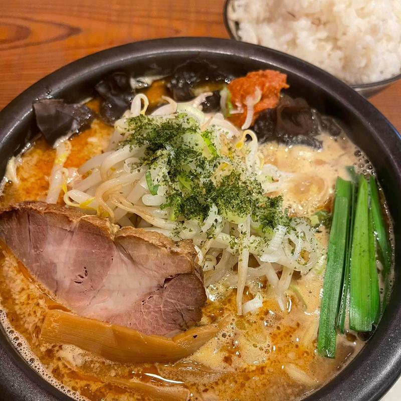 直火コク味噌マグロ 麦めし 中(らーめん翔屋 )