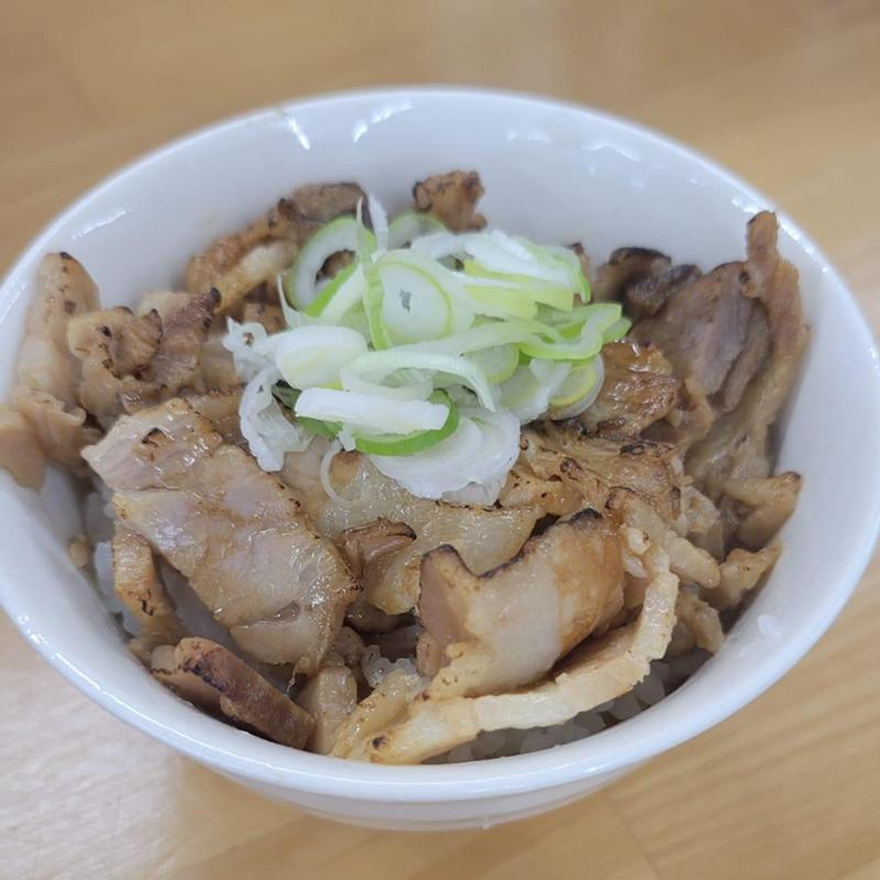 チャーシュー丼(佐野青竹手打ち麺 尚杜)