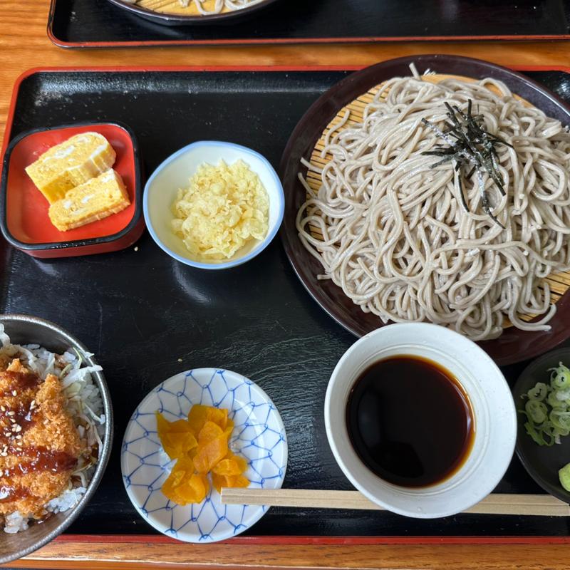 (お食事処 やまじん)