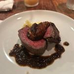 牛ヒレ肉のローストフォアグラのソテー添え