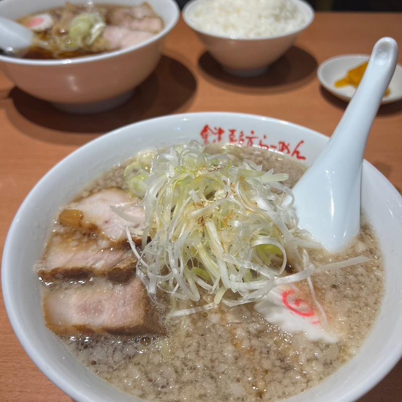 喜多方ラーメン（醤油）背脂トッピング(會津・喜多方ら～めん愛絆（すずな）)