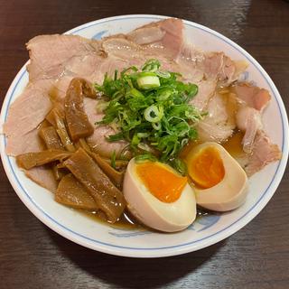 特製醤油ラーメン(らー麺 鉄山靠 （てつざんこう）)