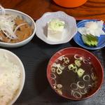 馬もつ煮定食