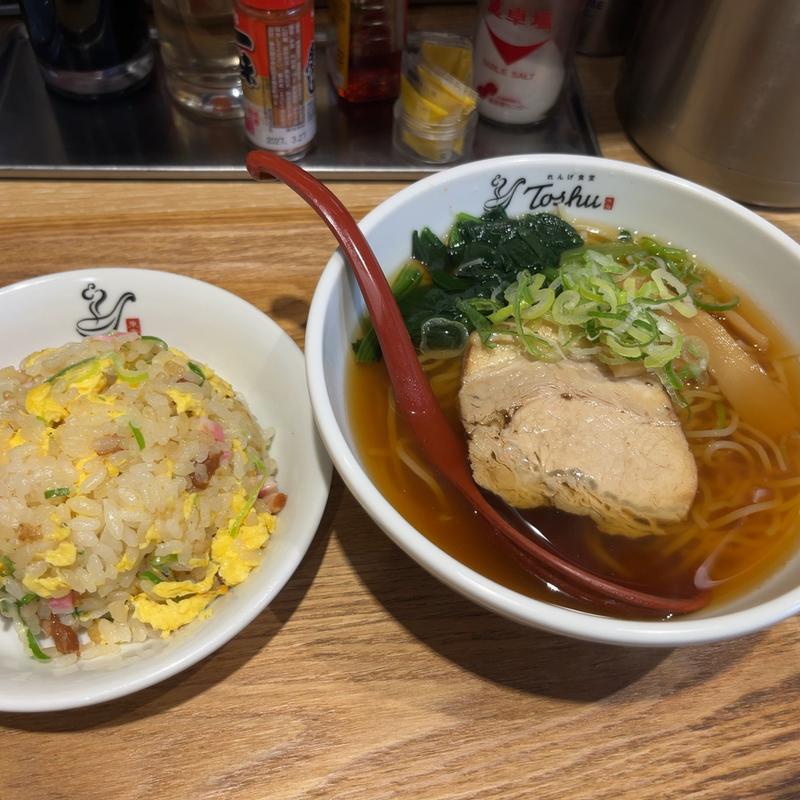 半チャン、半ラーメン(れんげ食堂 Toshu 板橋仲宿店)