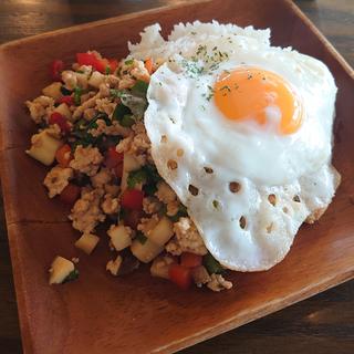 ガパオライス(コップン カフェ （Coppun Cafe）)
