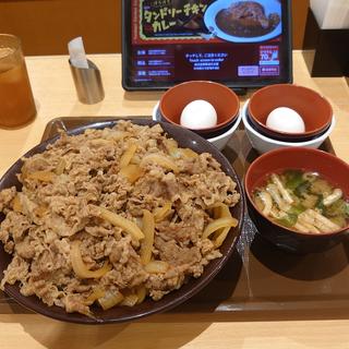 牛丼キング＋たまごセット＋たまご(すき家 294号真岡久下田店)