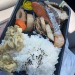 焼鮭弁当