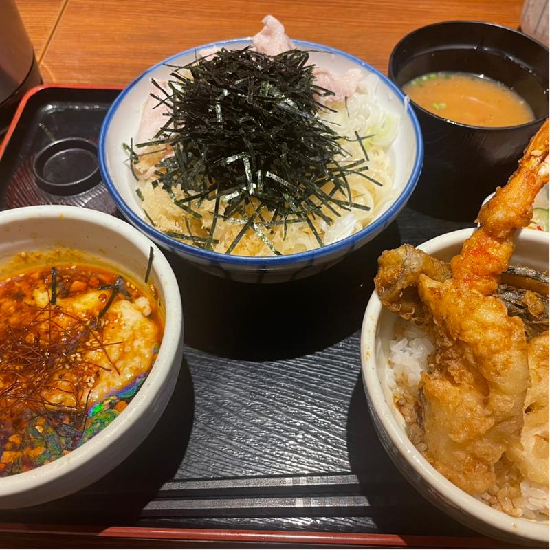 ピリ辛うどんと小天丼(浅草割烹天とよ神保町店)