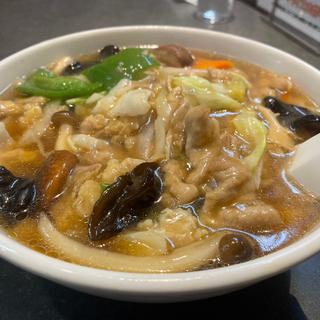 広東麺(神田餃子屋 本店 （カンダギョウザヤ）)