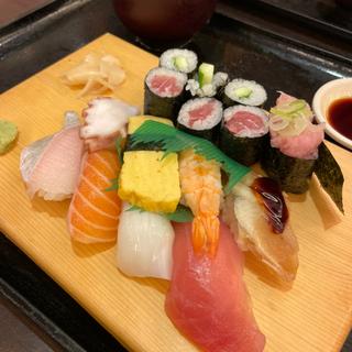 にぎり寿司1.5人前(お食事処 あおい亭 )
