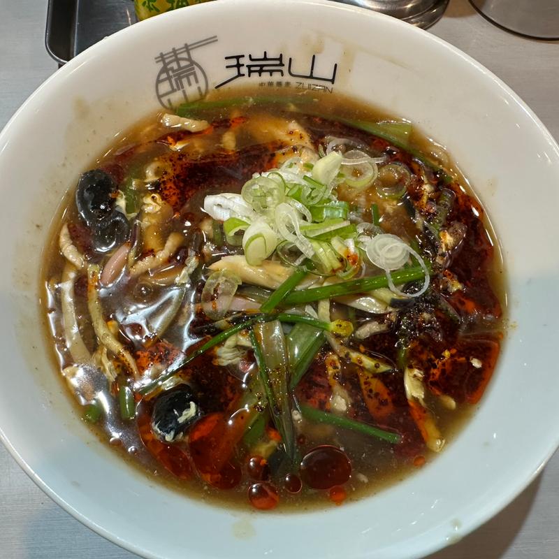 花ニラと秋野菜黒酢の酸辣湯麺(中華蕎麦 瑞山)