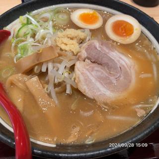 白味噌ラーメン(札幌味噌ラーメン アウラ 横浜駅西口パルナード店)