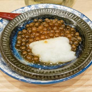 いくら醤油漬け(貝・海苔巻き 野毛しらはら)