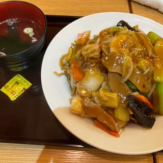 五目かた焼きそば(日本橋焼餃子 茅場町店)