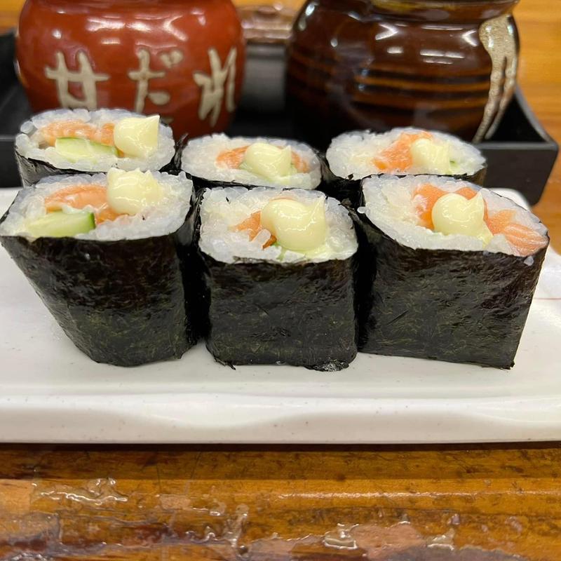 サーモン巻き(谷九 ふる里)