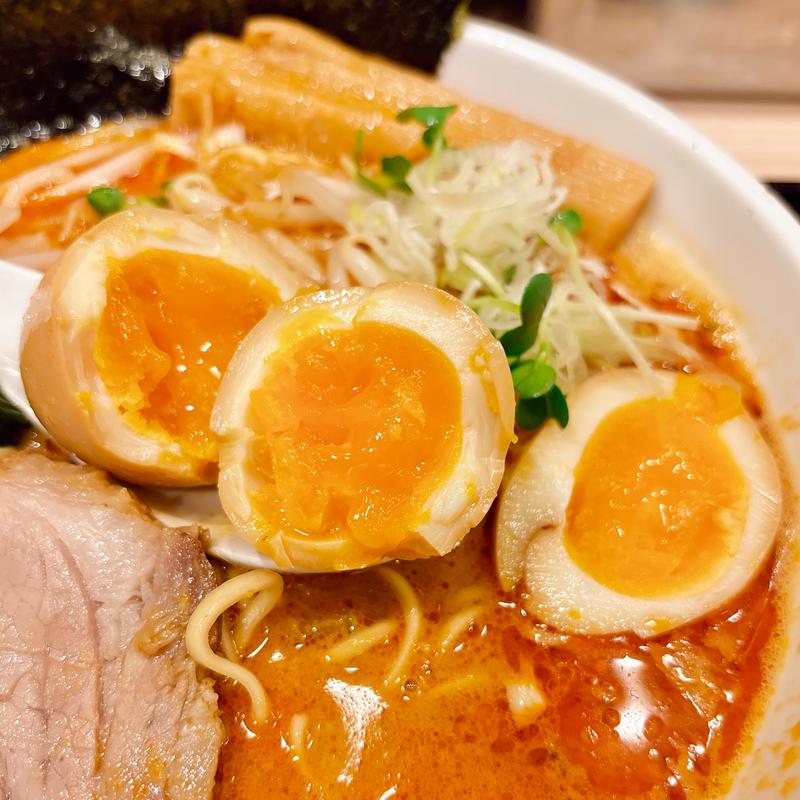 煮卵(麺や ぱんだ)