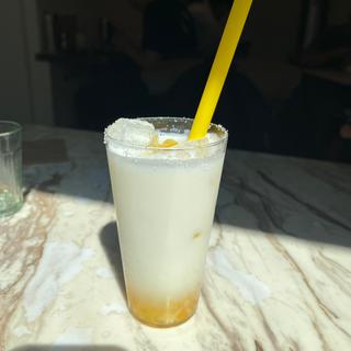 塩レモンラッシー(三燈舎)