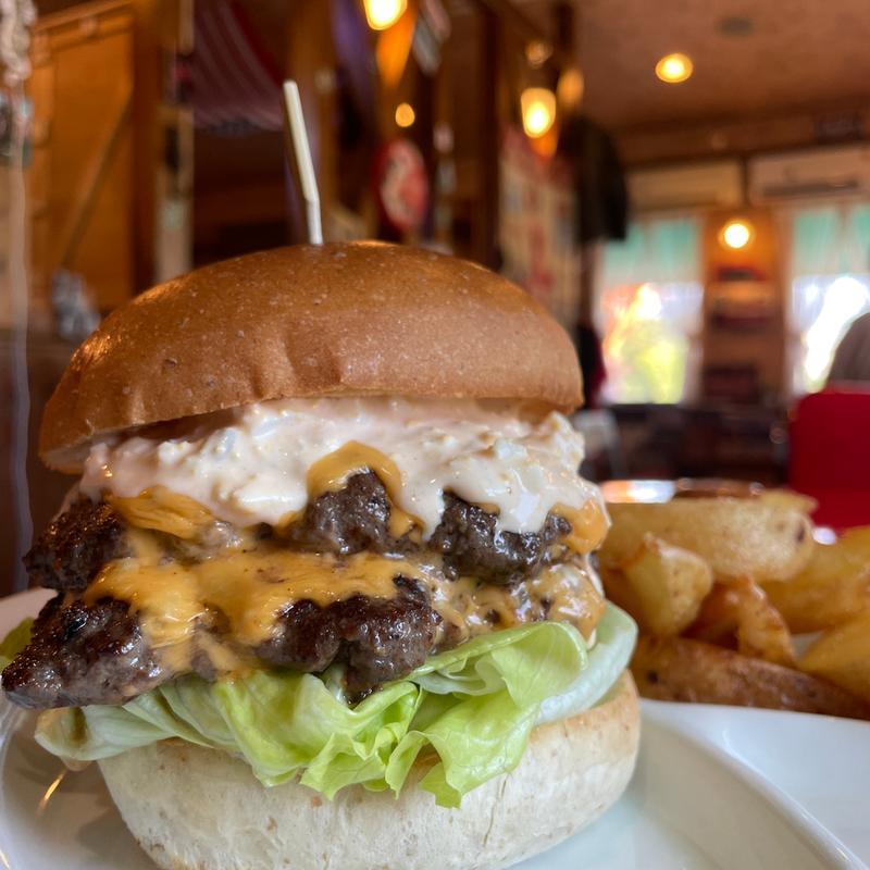 ダブルチーズバーガー(山猫家)