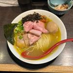 広島県産牡蠣ムール貝アヒージョオイル中華蕎麦(麺処 夏海 )
