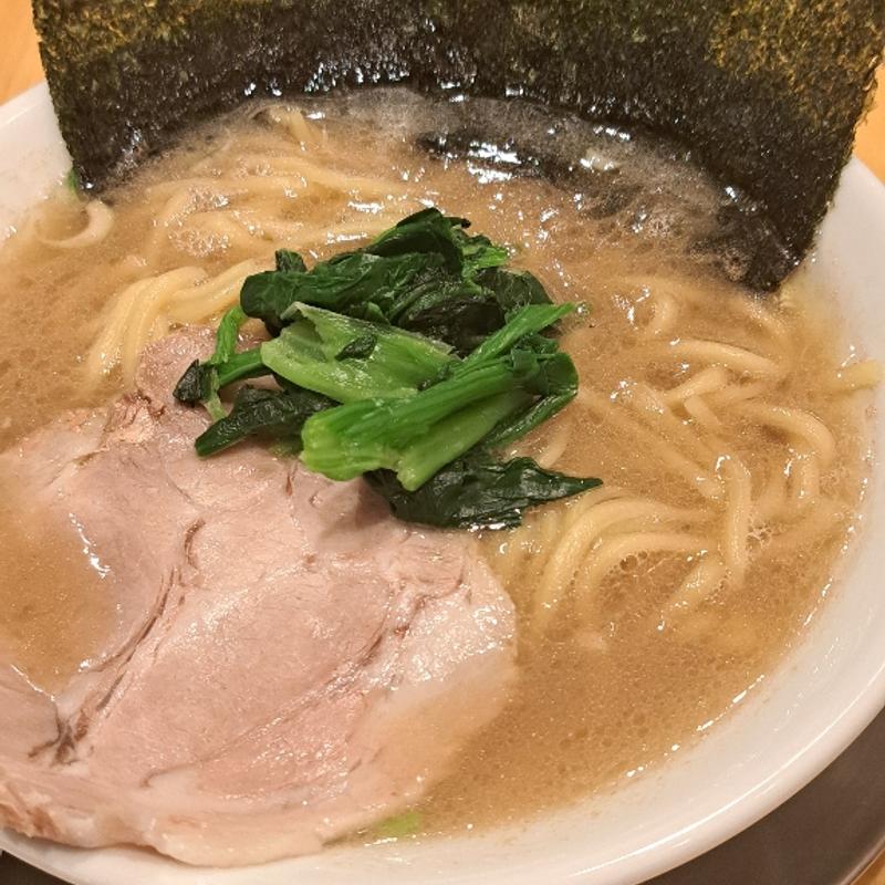 豚骨醤油ラーメン(Ramen武蔵家 那覇牧志)