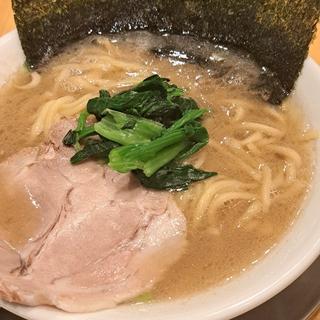 豚骨醤油ラーメン(Ramen武蔵家 那覇牧志)