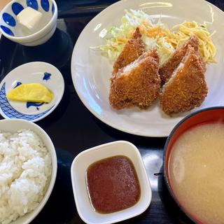 チーズかつハーフ定食