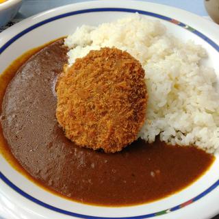 マジカレー監修カレー(中)(東京科学大学つばめ生協すずかけ台食堂)