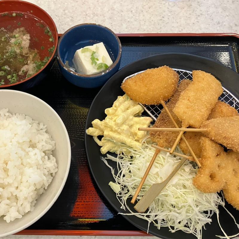 串カツ定食(串カツ田中 竹芝みなと横丁店)