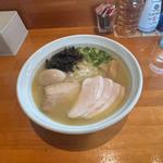 濃厚　鶏そば塩　+味玉、鶏チャーシュー(麺屋 咲)