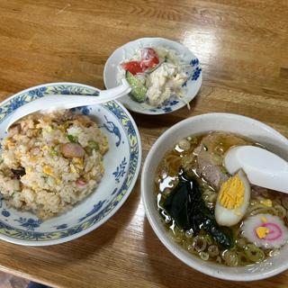 チャーハン　半ラーメンセット