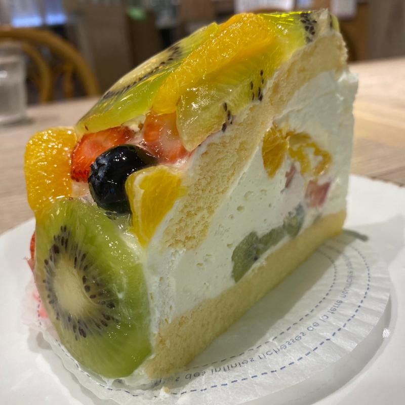 彩りフルーツの贅沢ズコット(チーズエッグガーデン)