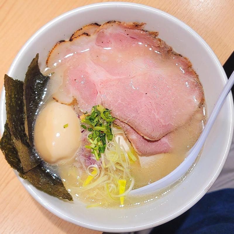 特製中華そば 塩(貝出汁中華そば くらむ)