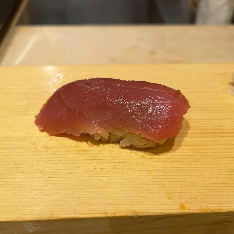 まぐろ（やごの日限定）(鮨屋とんぼ 栄店)