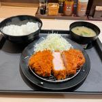 極厚ロースかつ定食(松のや ル・シーニュ府中店)