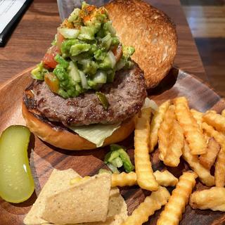 スパイシーワカモレバーガー(Wings Burger（ウィングス バーガー）)