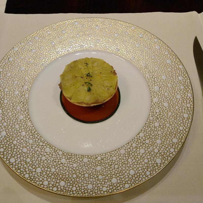 豚肉とパイナップルのロースト(星のや竹富島 ダイニング)