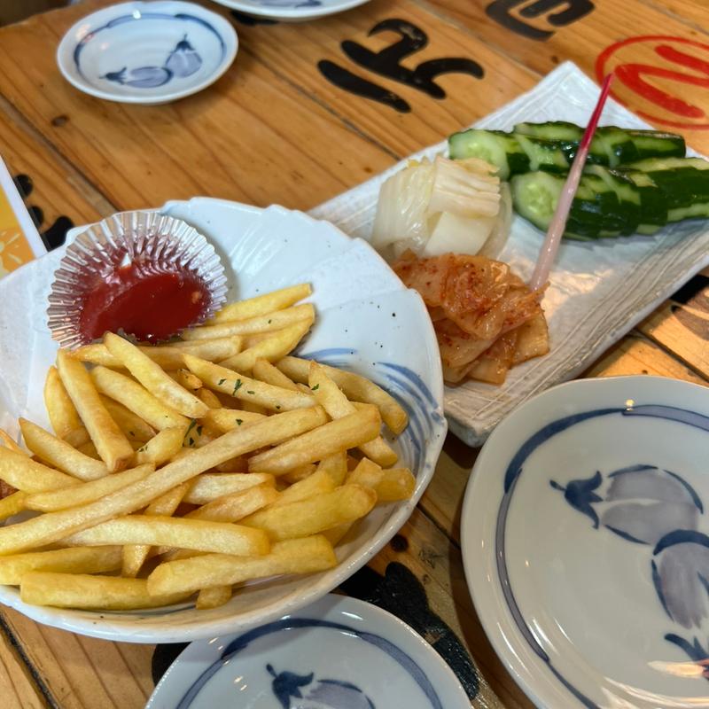 ポテトフライ(大衆寿司酒場 こがね商店)