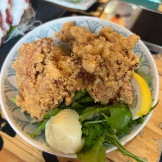 唐揚げ(大衆寿司酒場 こがね商店)