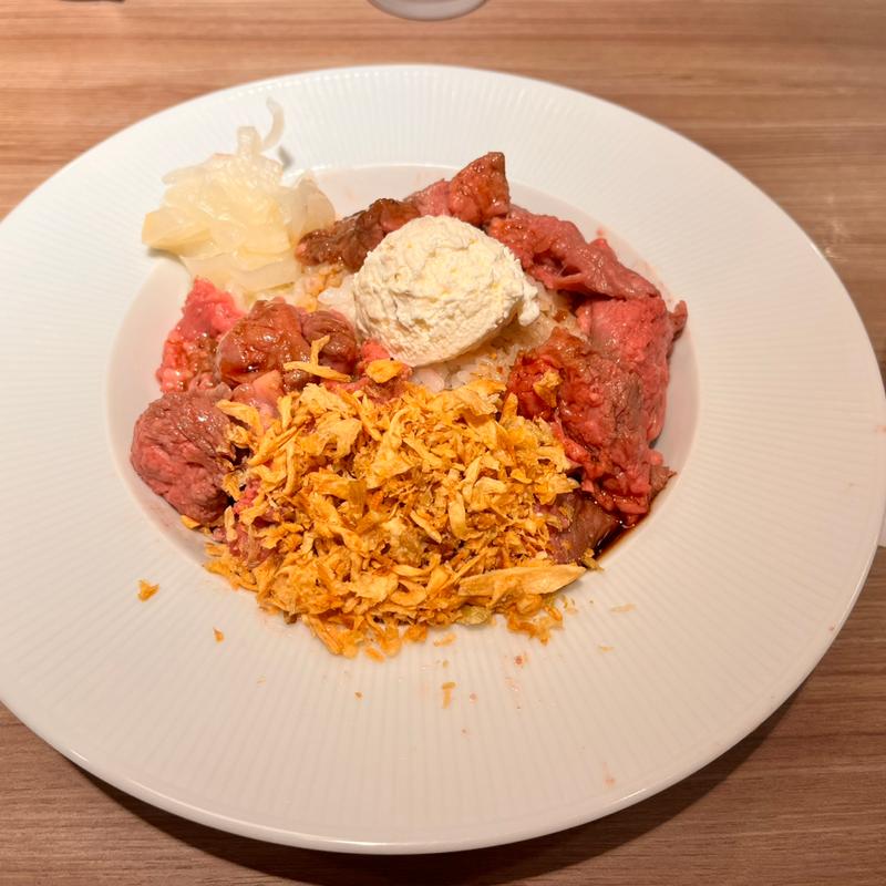 ステーキライス(ステーキライスとカレーの店 センタービーフ 新宿3丁目店)