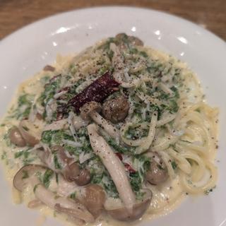 しらすとしめじの青海苔カルボナーラ(Pasta Vola Tsukishima)