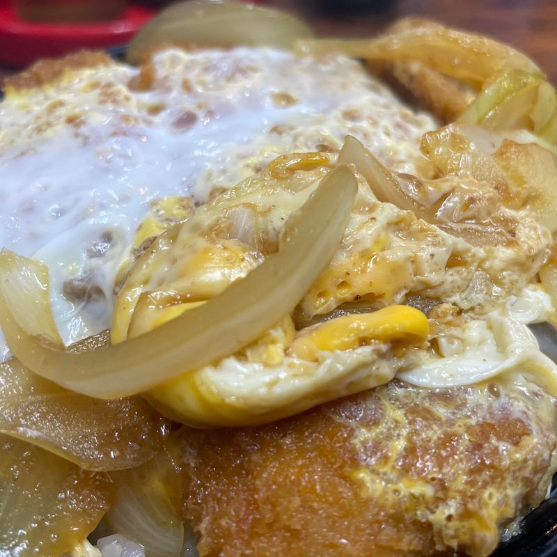 煮込みかつ丼(桜味 )