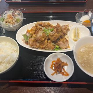 油淋鶏セット(五福飯店 （ゴフクハンテン）)