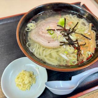 ニンニク塩ラーメン(手ごねラーメン 竹)