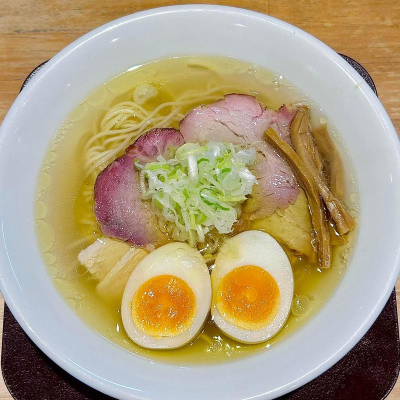 会津地鶏らーめん 塩 煮玉子(らぁ麺 おかむら)